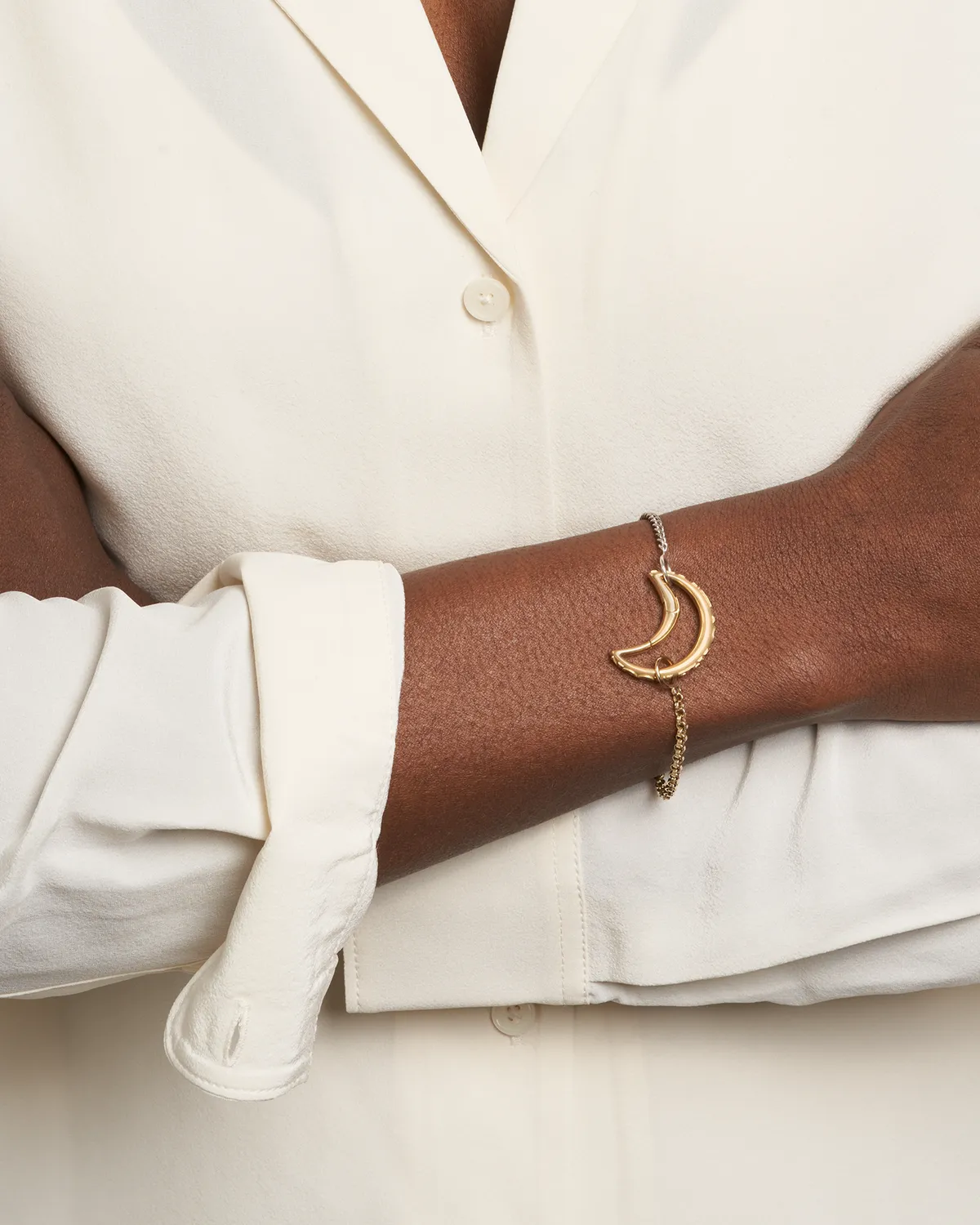 Fly Me To The Moon Lock in Yellow Gold